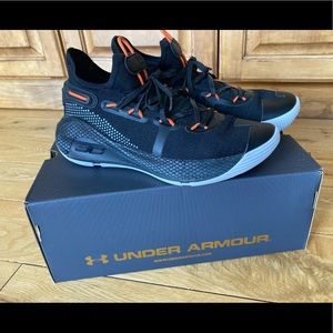 Boys Under Armour Basketball Shoes